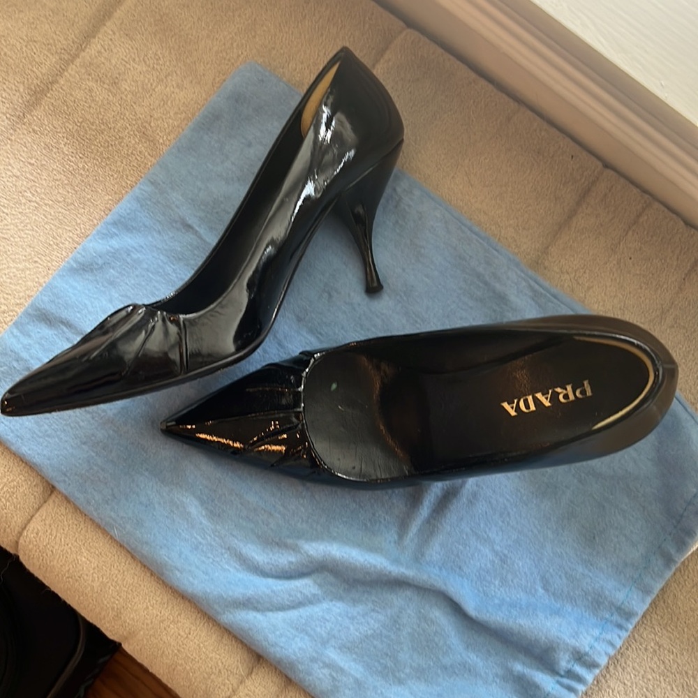 Prada Black Patent Leather Pointed Toe Heels - Picture 4 of 5